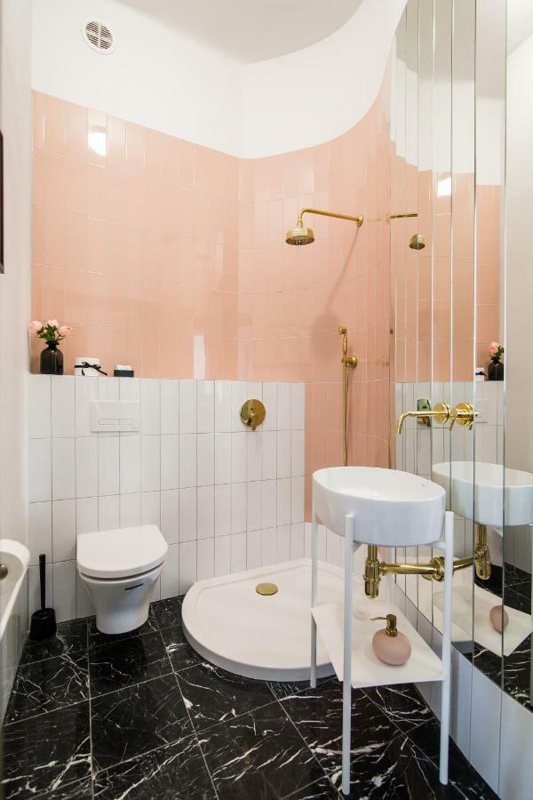 Butas Nowy Swiat 28 Warsaw