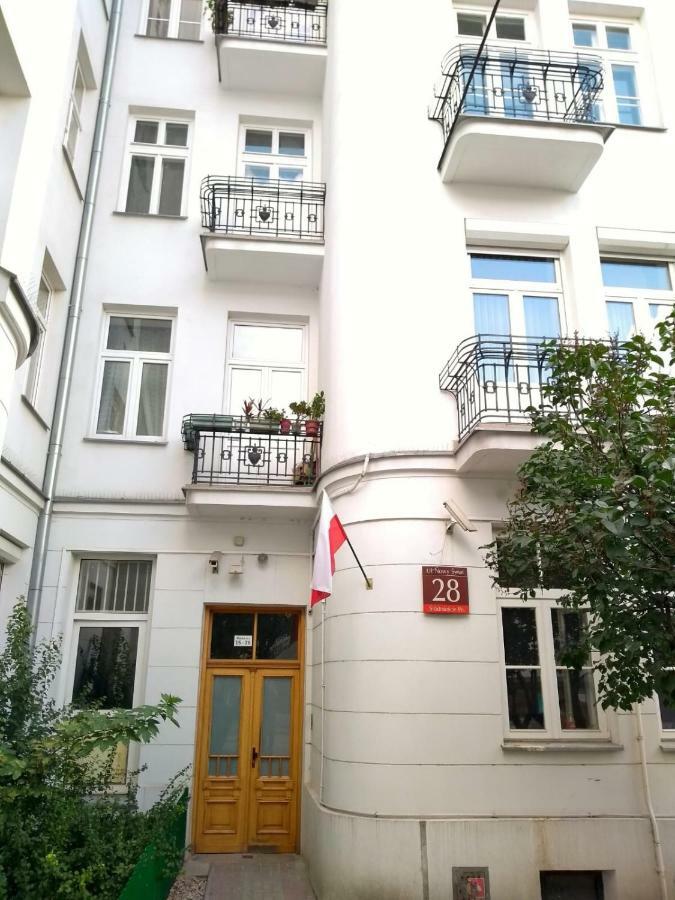 Nowy Swiat 28 Butas
